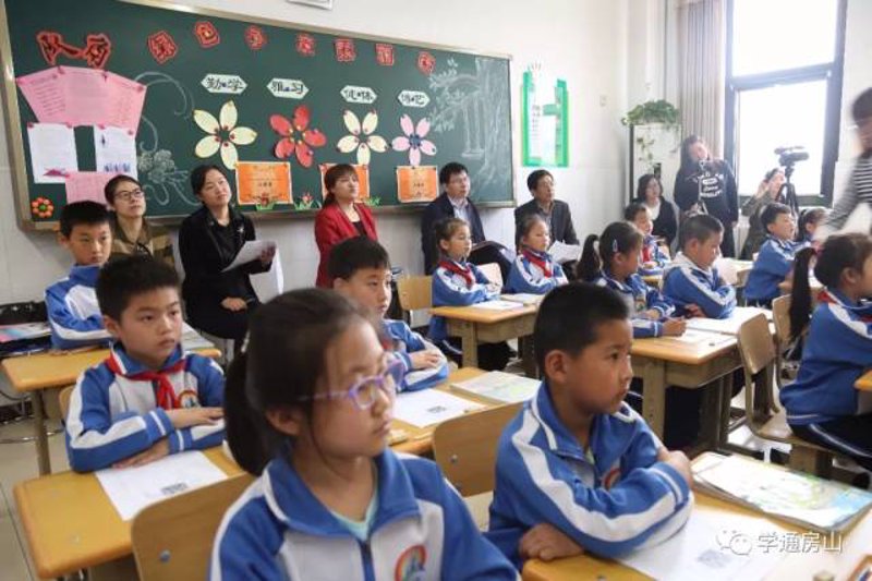 故事叙述类：灯市口小学的课程辅导班